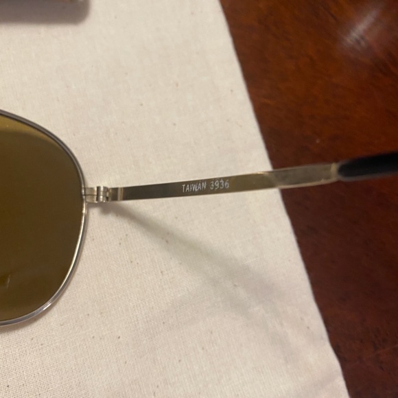 RayBan Sunglasses - Picture 3 of 7